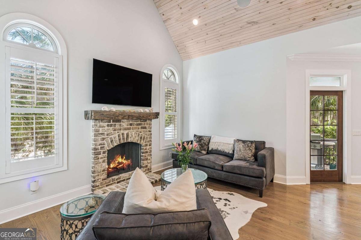 306 Broadway Street St. Simons - Photo 12