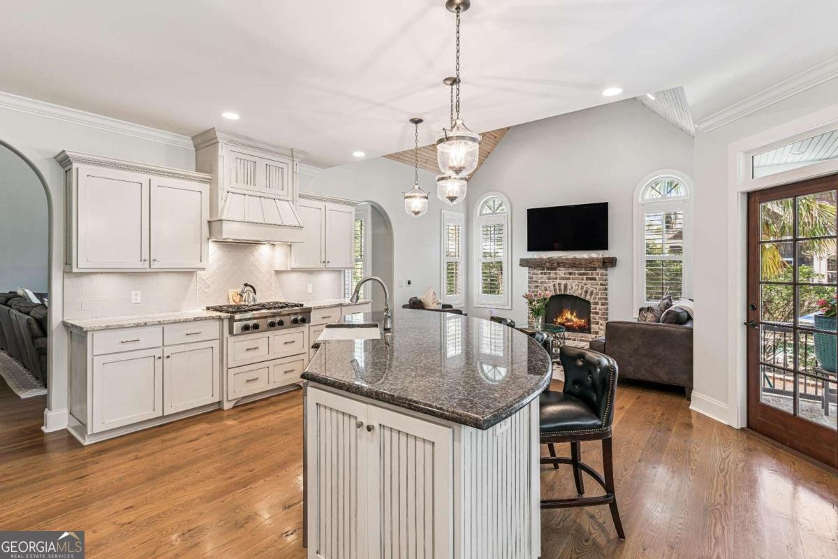 306 Broadway Street St. Simons - Photo 17