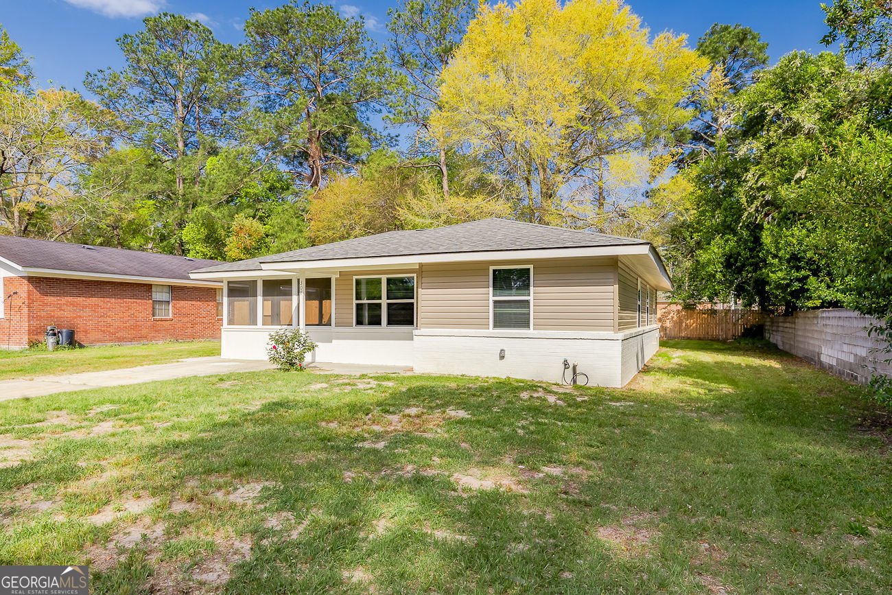 308 4th Street Springfield - Photo 8