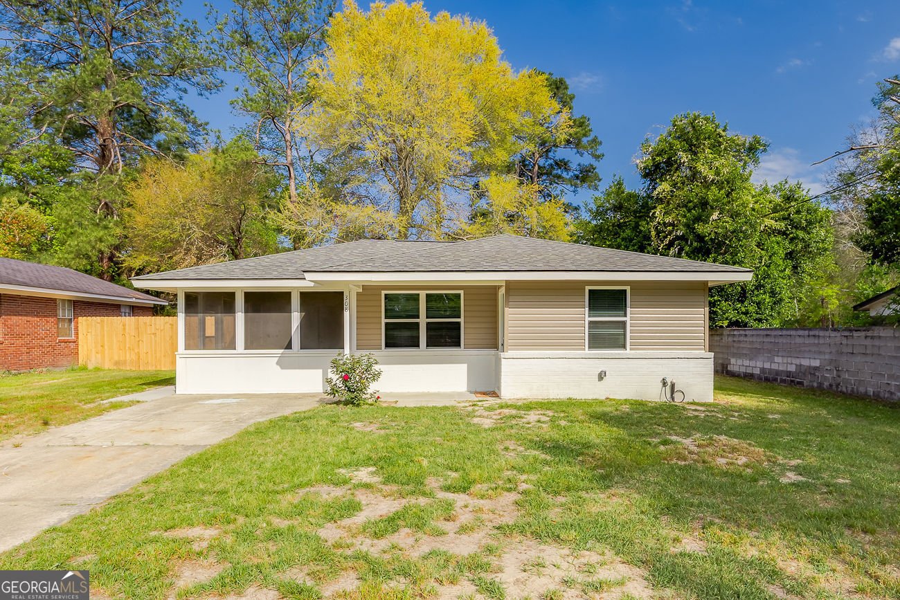 308 4th Street Springfield - Photo 9