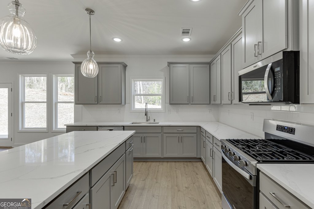 997 Lakeview Commerce - Photo 13