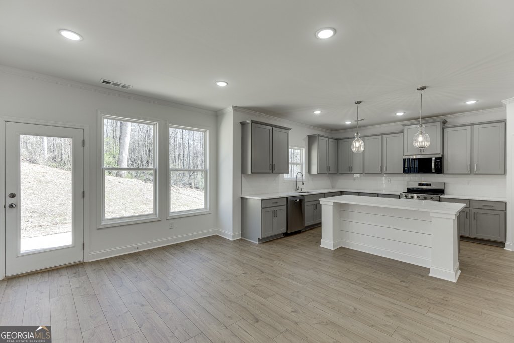 997 Lakeview Commerce - Photo 14