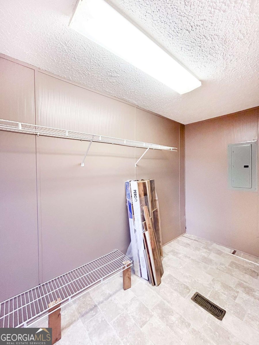 283 Third Street Colbert - Photo 25