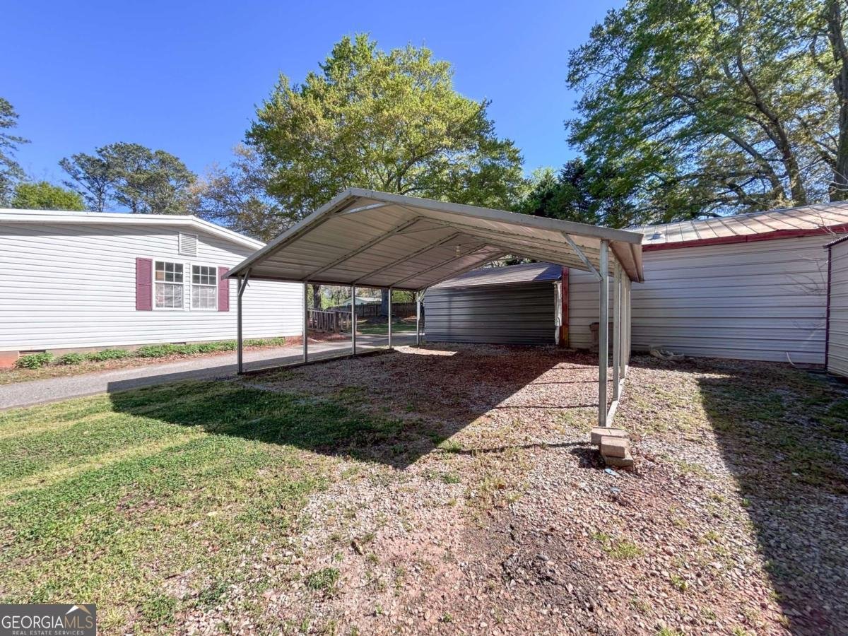 283 Third Street Colbert - Photo 32