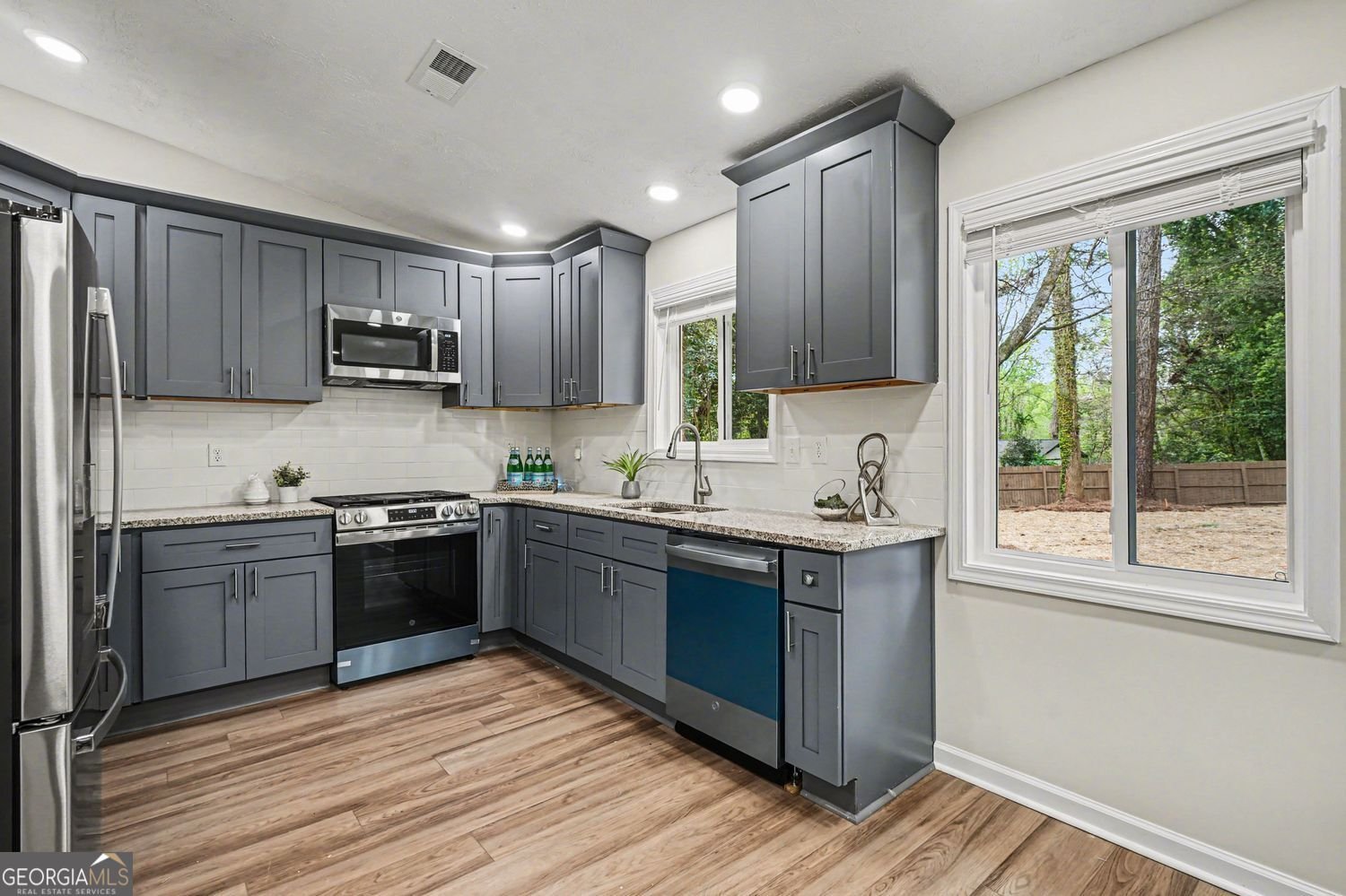 577 Simone Way Stone Mountain - Photo 10