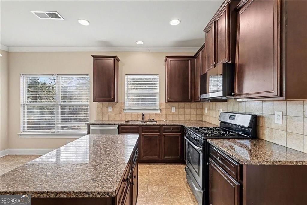 4845 Locherby Drive Fairburn - Photo 10