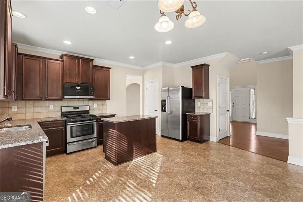 4845 Locherby Drive Fairburn - Photo 12