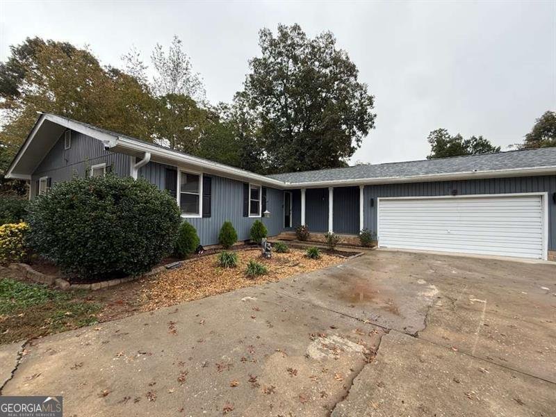110 FOXFIRE Drive Warner Robins - Photo 1