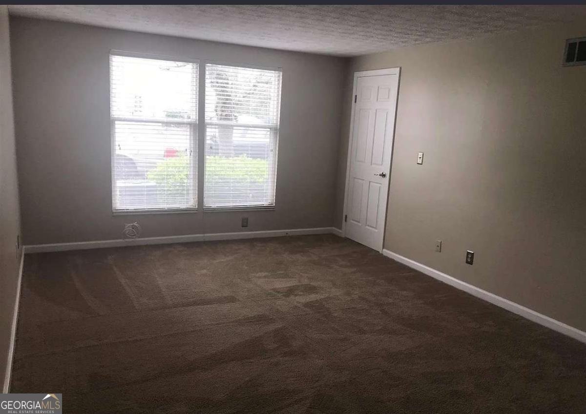 4241 Parkview Court Stone Mountain - Photo 15