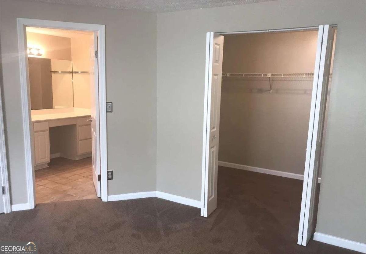 4241 Parkview Court Stone Mountain - Photo 16