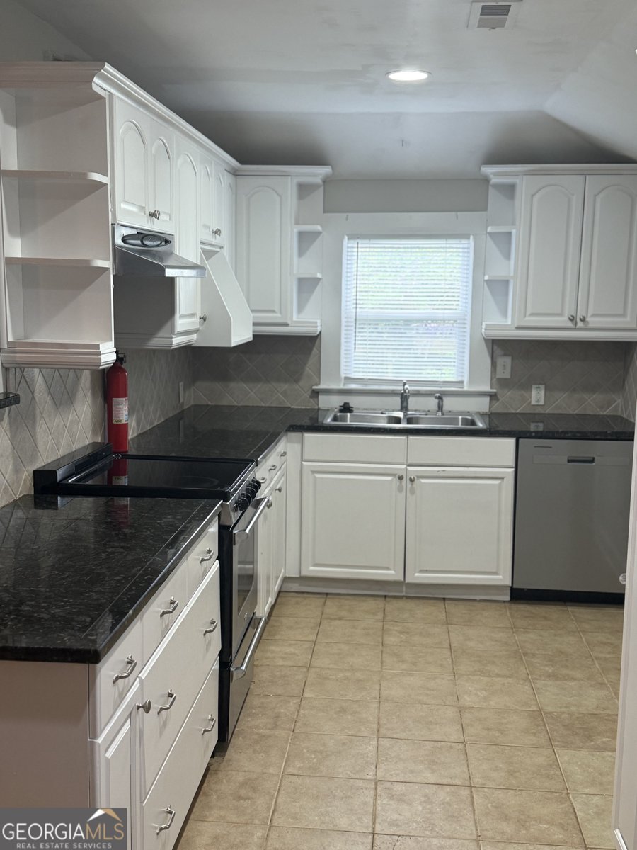 1750 Linwood Avenue East Point - Photo 9