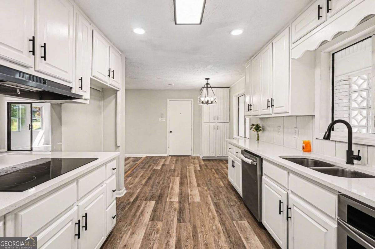 2500 AMALFI Drive Conyers - Photo 10