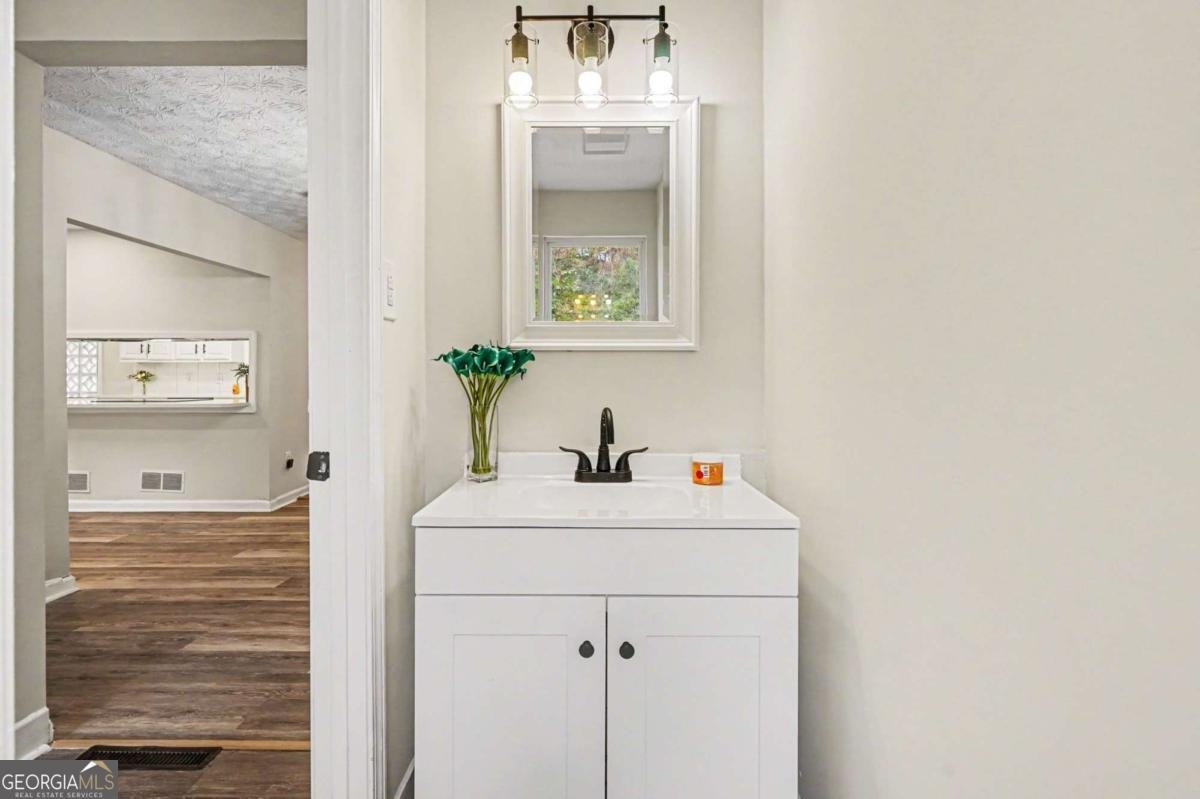 2500 AMALFI Drive Conyers - Photo 27