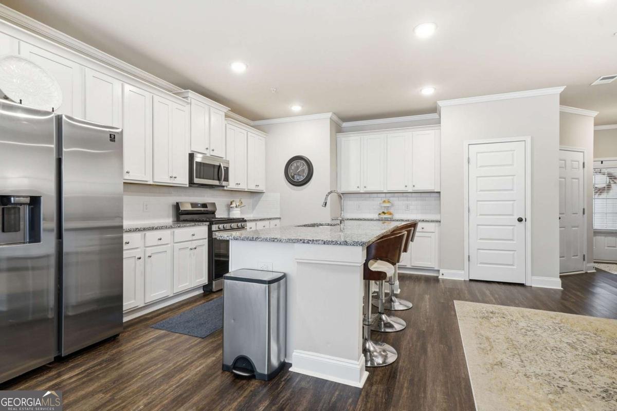 119 Camden Park Drive Woodstock - Photo 6