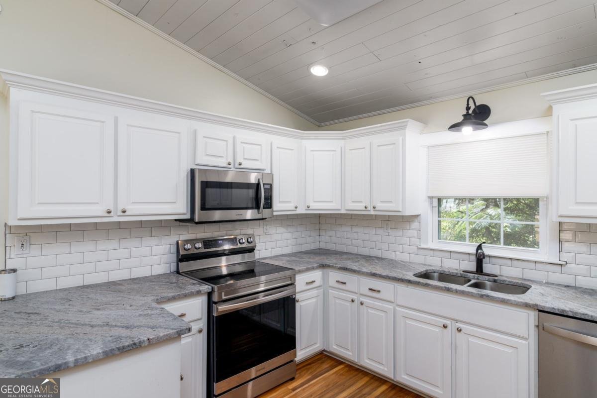 708 Virginia Avenue Glennville - Photo 14