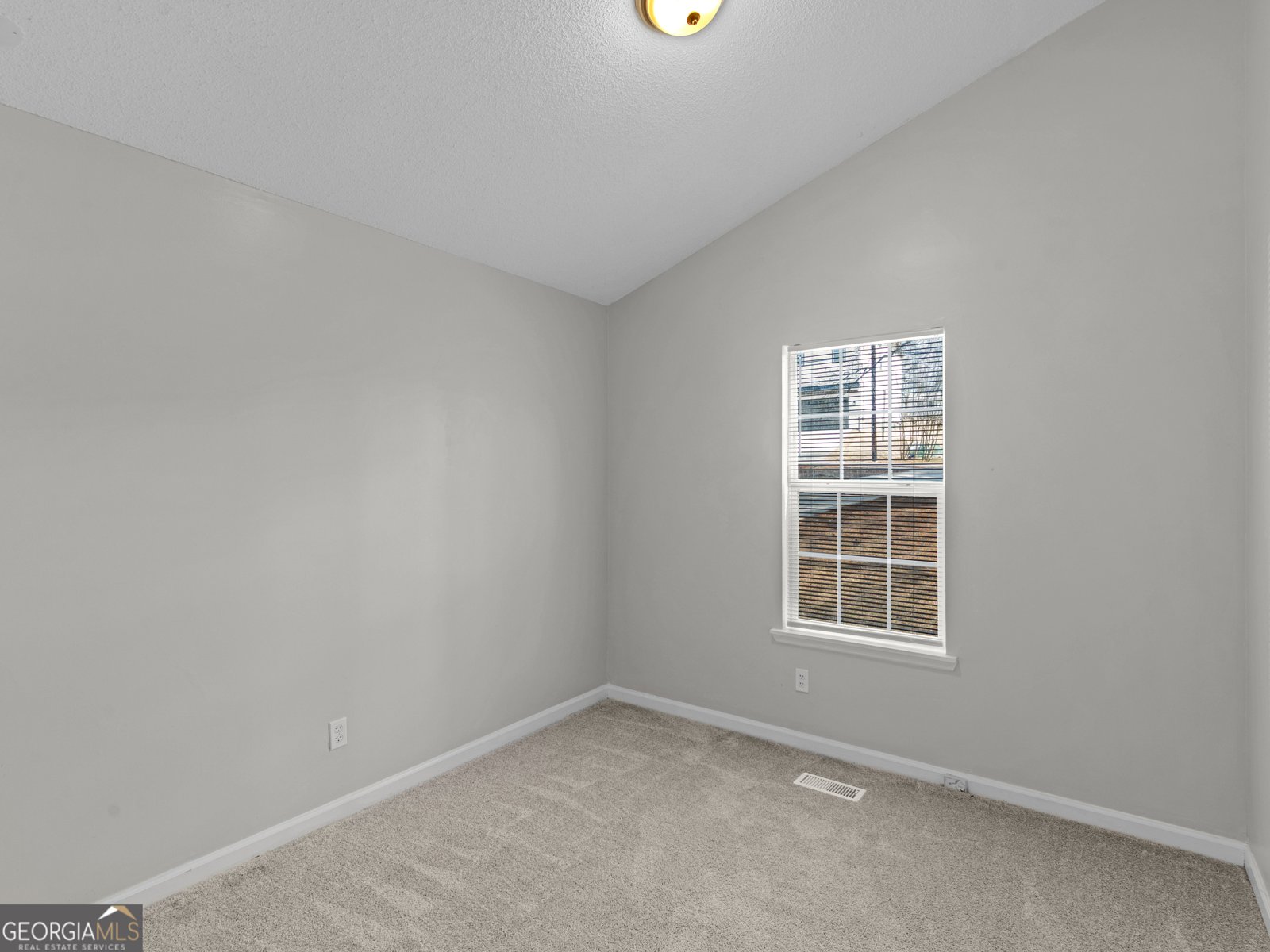 111 Neal Avenue Stockbridge - Photo 15