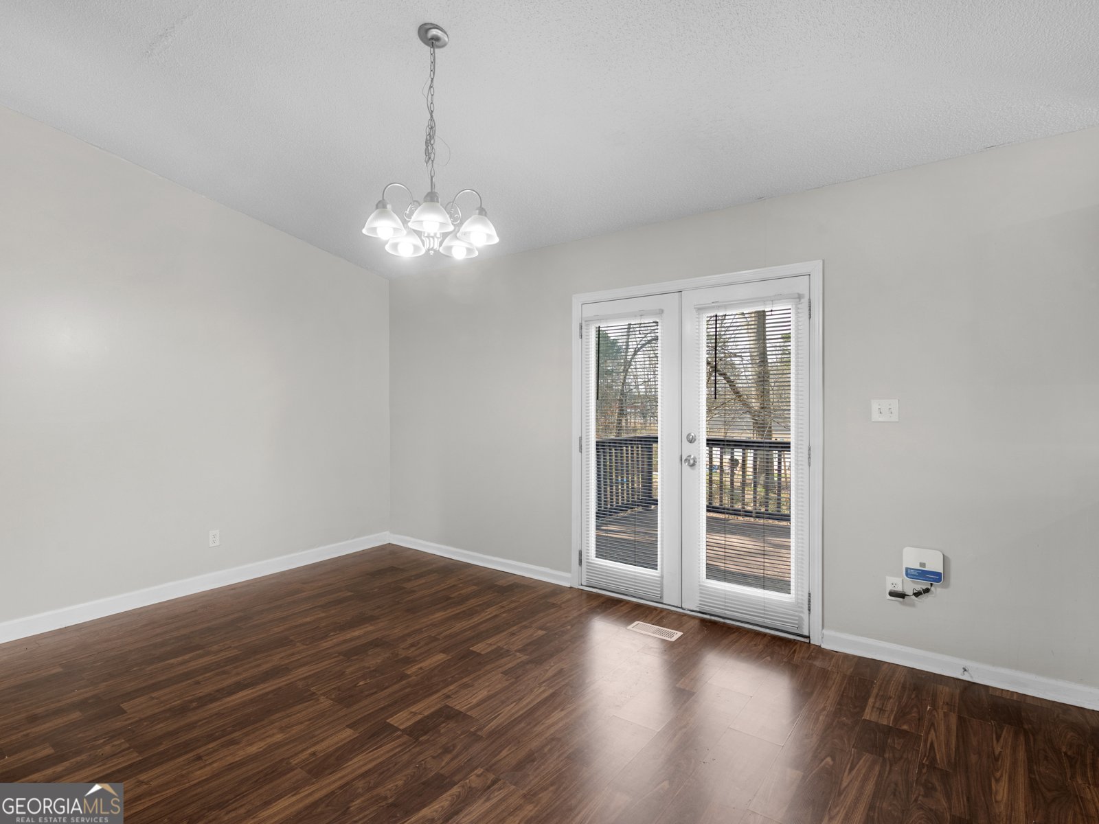 111 Neal Avenue Stockbridge - Photo 6