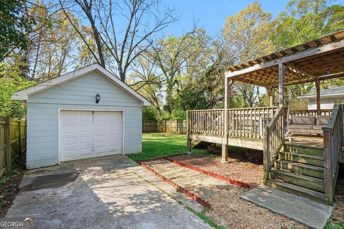 2435 Crestview Avenue Decatur - Photo 33