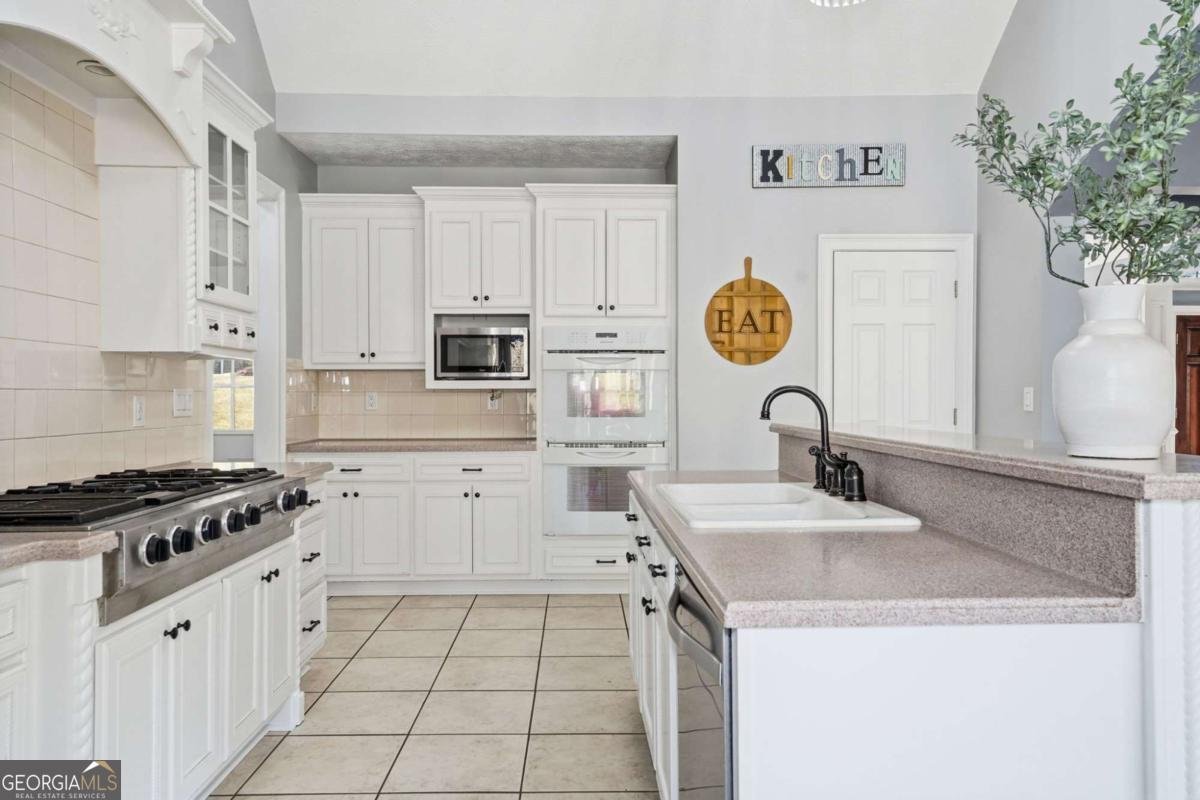 5666 Chapel Hill Road Douglasville - Photo 12