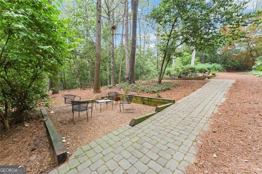 2734 Peachtree Road Atlanta - Photo 17