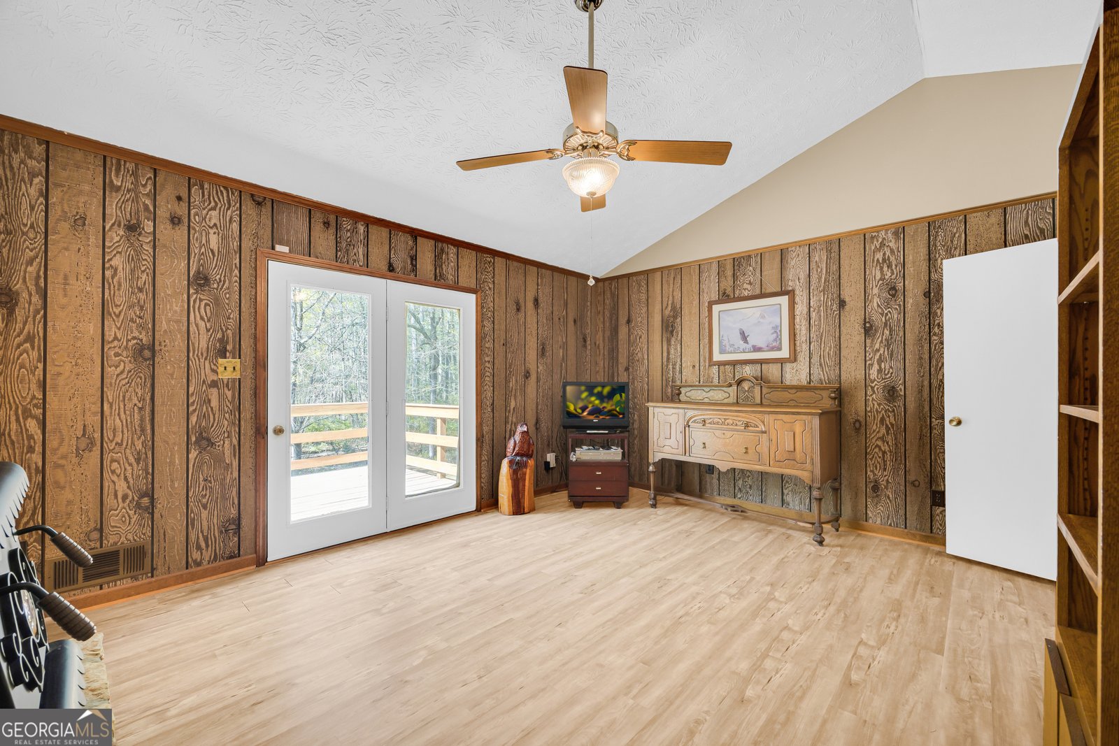 194 Woodland Creek Place Hull - Photo 10