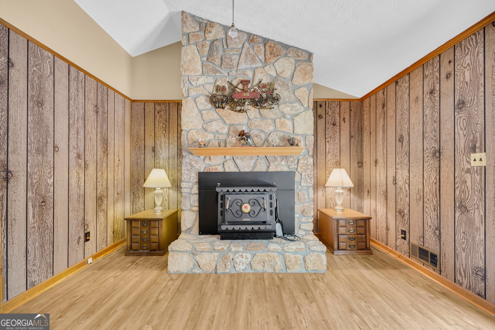 194 Woodland Creek Place Hull - Photo 11