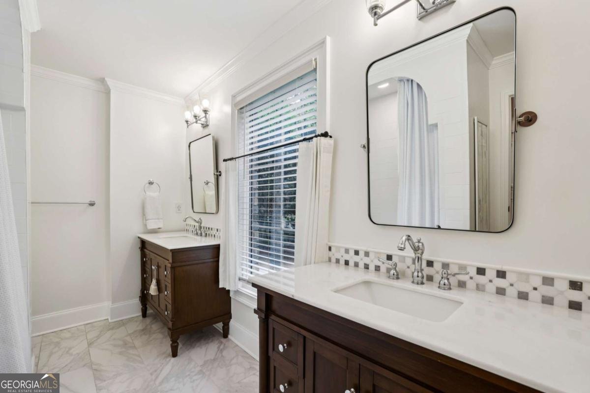 8025 River Circle Sandy Springs - Photo 18