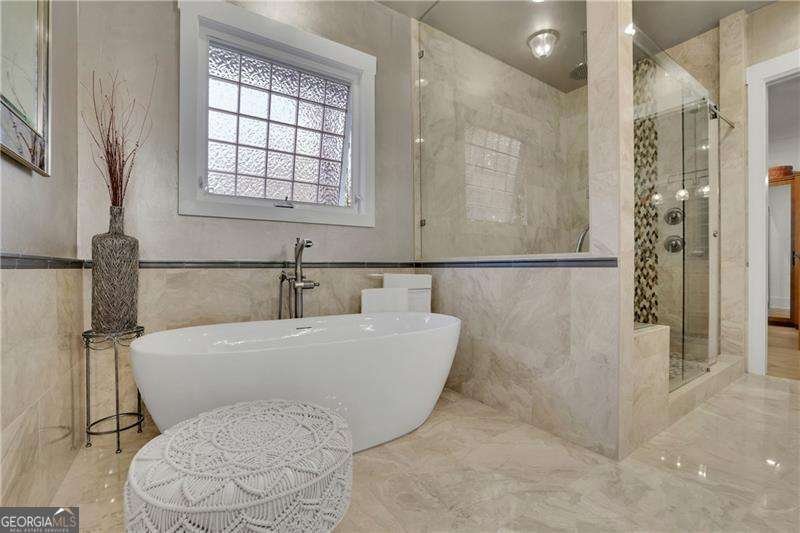 120 Chateau Place Woodstock - Photo 37