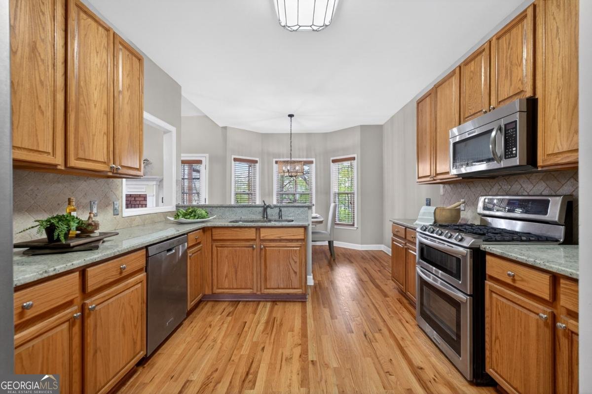 5740 Bryson Lane Alpharetta - Photo 11