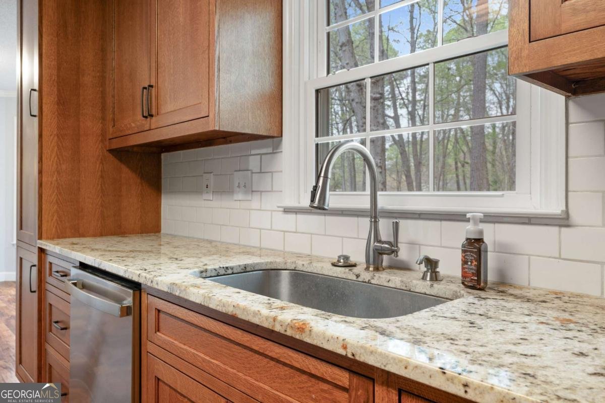 2859 Creek Court Marietta - Photo 18