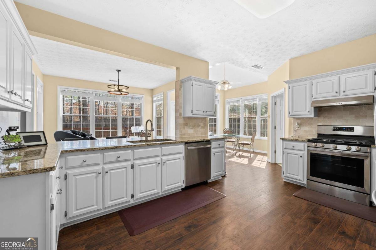 4409 Chatham View Drive Buford - Photo 16