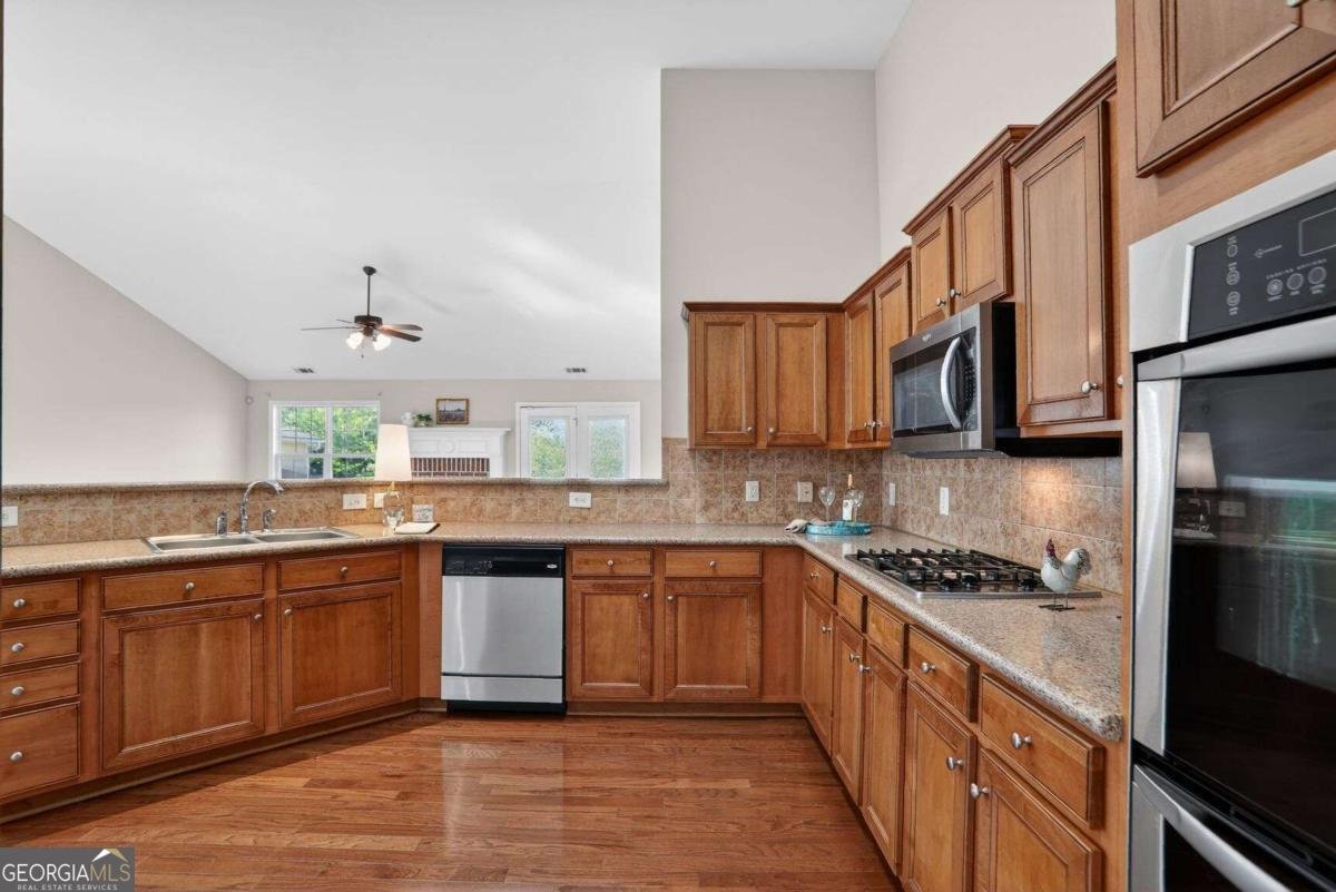 4213 Brentwood Drive Buford - Photo 6