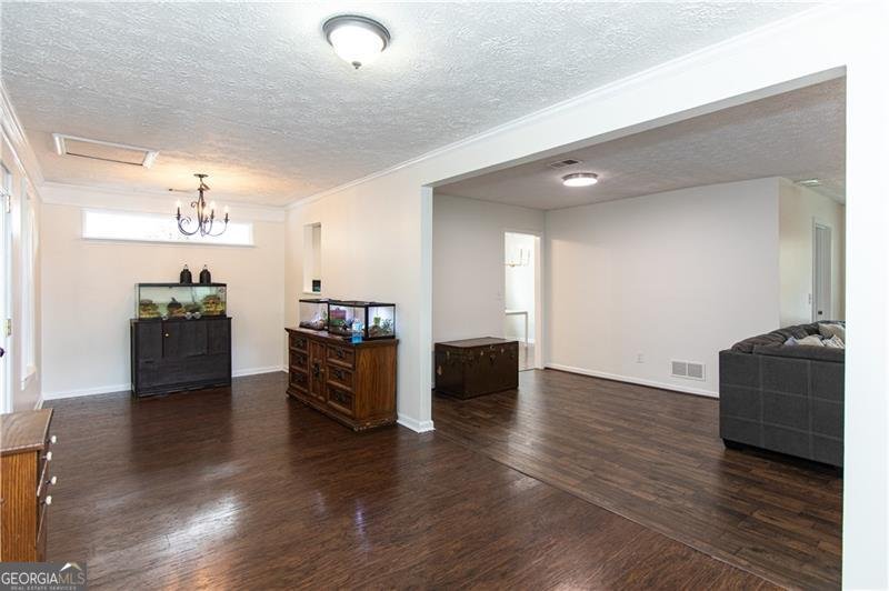 111 Little Brook Drive Woodstock - Photo 13