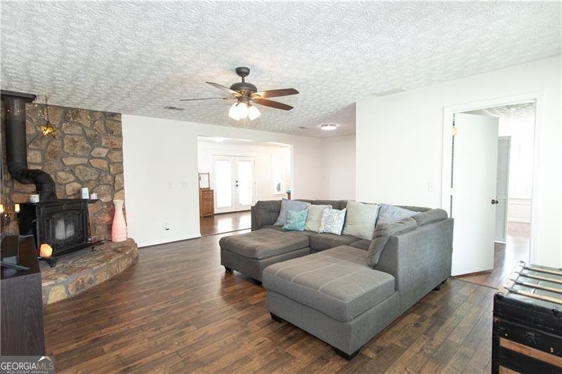 111 Little Brook Drive Woodstock - Photo 8