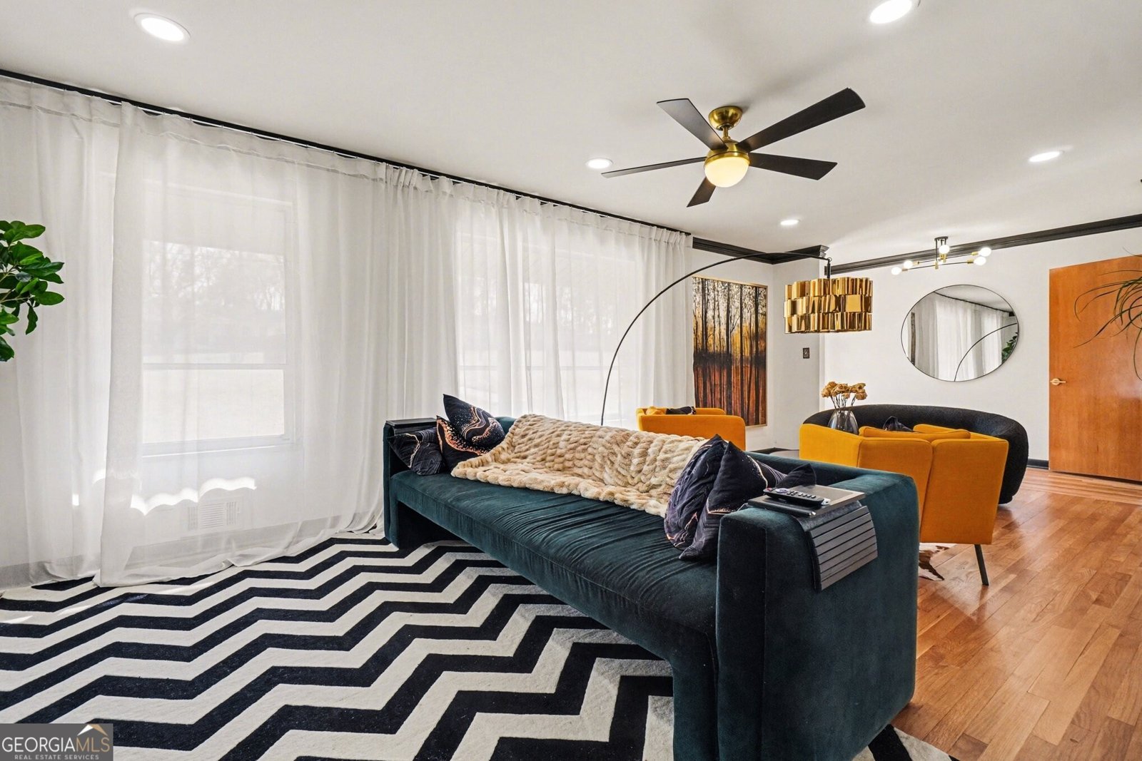 4233 Palm Springs Drive East Point - Photo 10