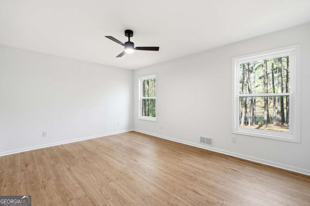 324 Hill Crest Circle Woodstock - Photo 17