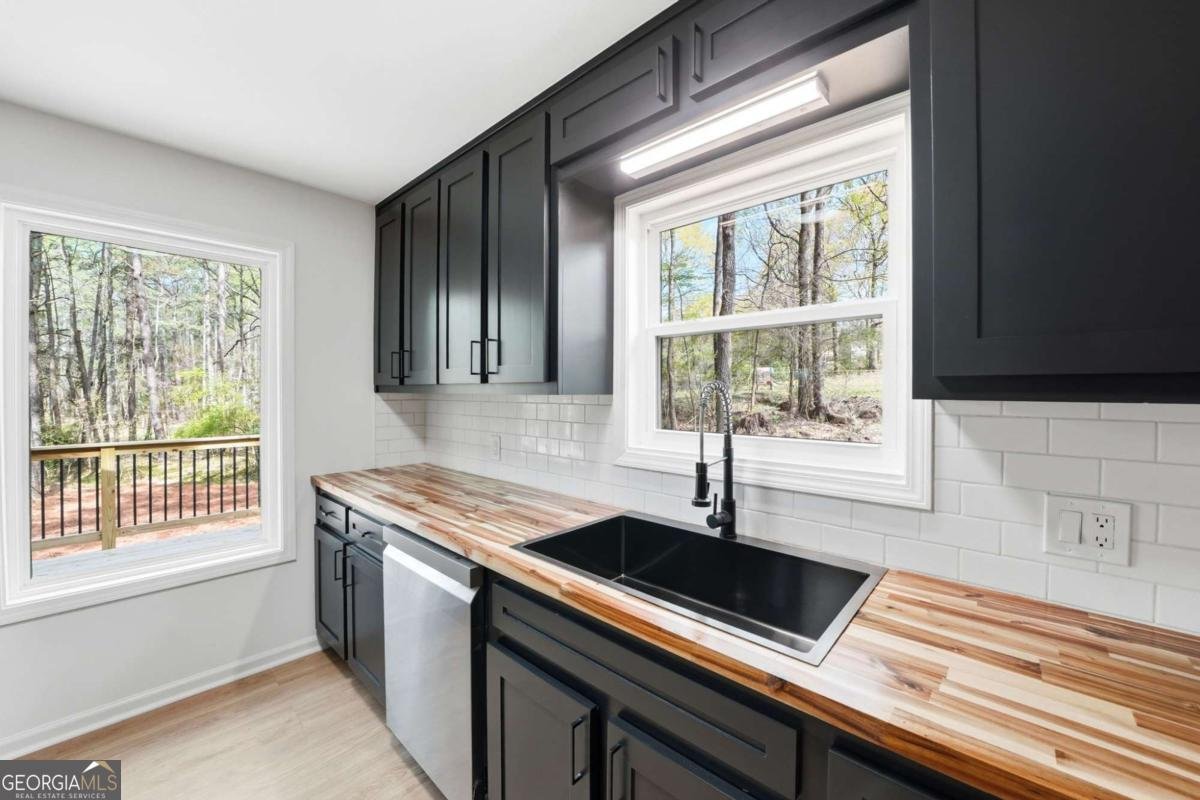 324 Hill Crest Circle Woodstock - Photo 30