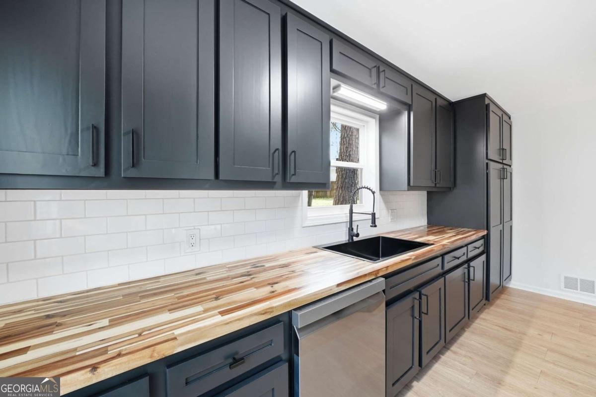 324 Hill Crest Circle Woodstock - Photo 31