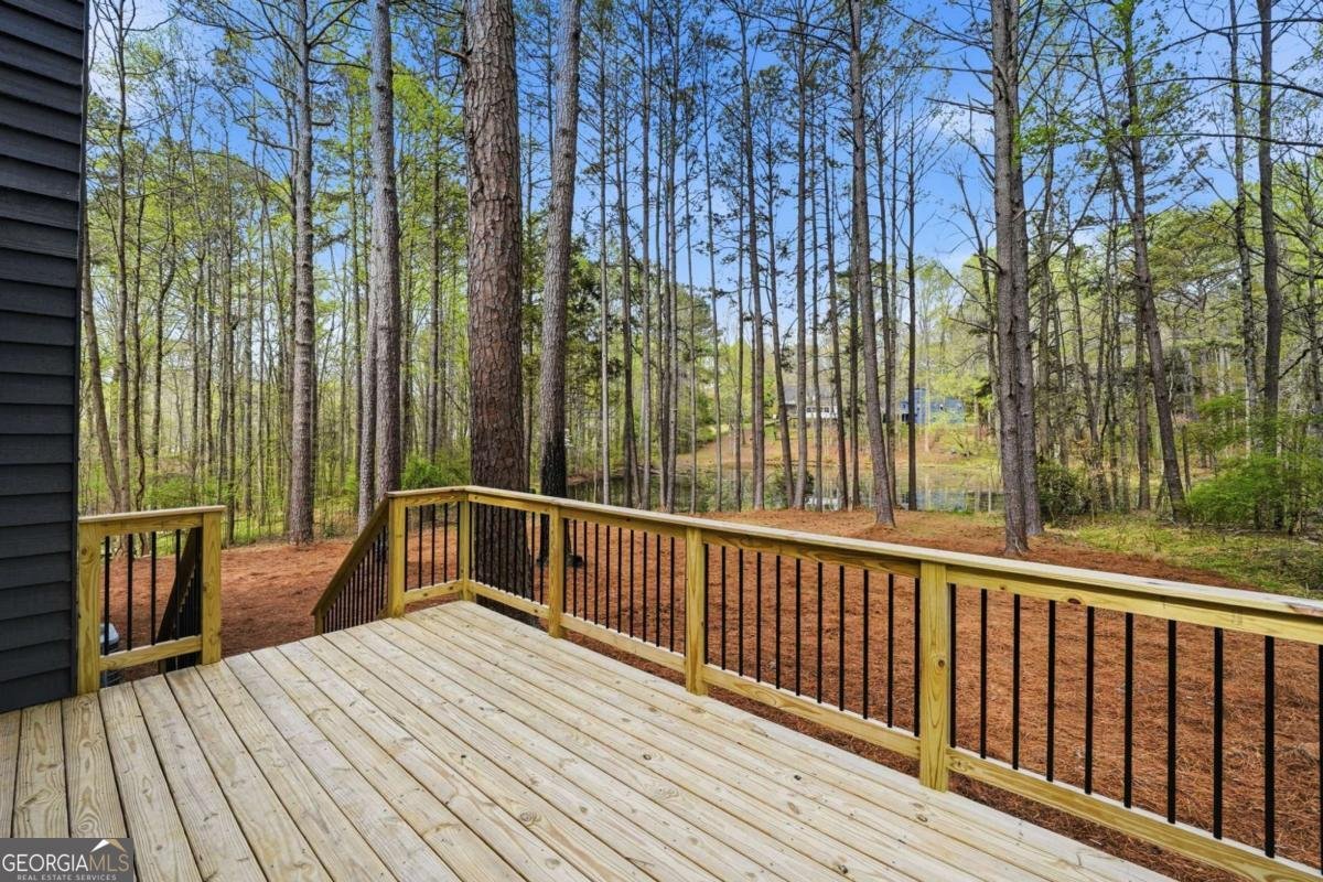 324 Hill Crest Circle Woodstock - Photo 7