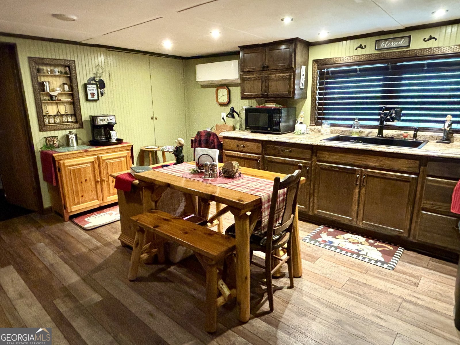 1215 Mountain Shadows Drive Cleveland - Photo 14