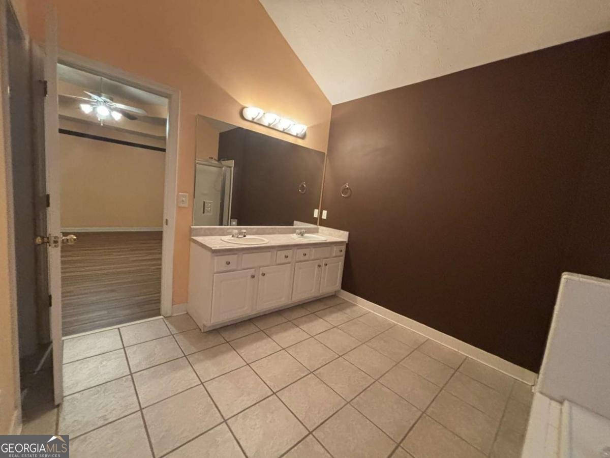 498 Shadowmoore Drive Riverdale - Photo 20