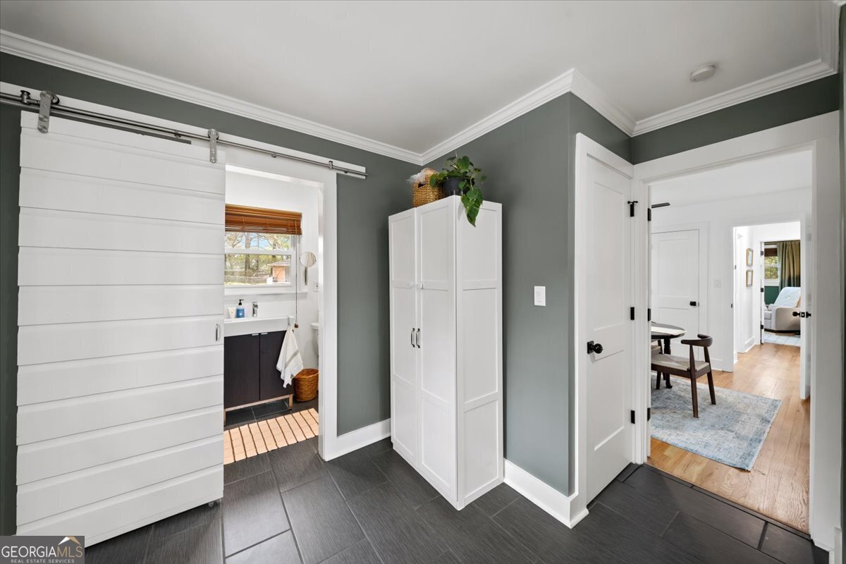 2317 Elmwood Circle Atlanta - Photo 12