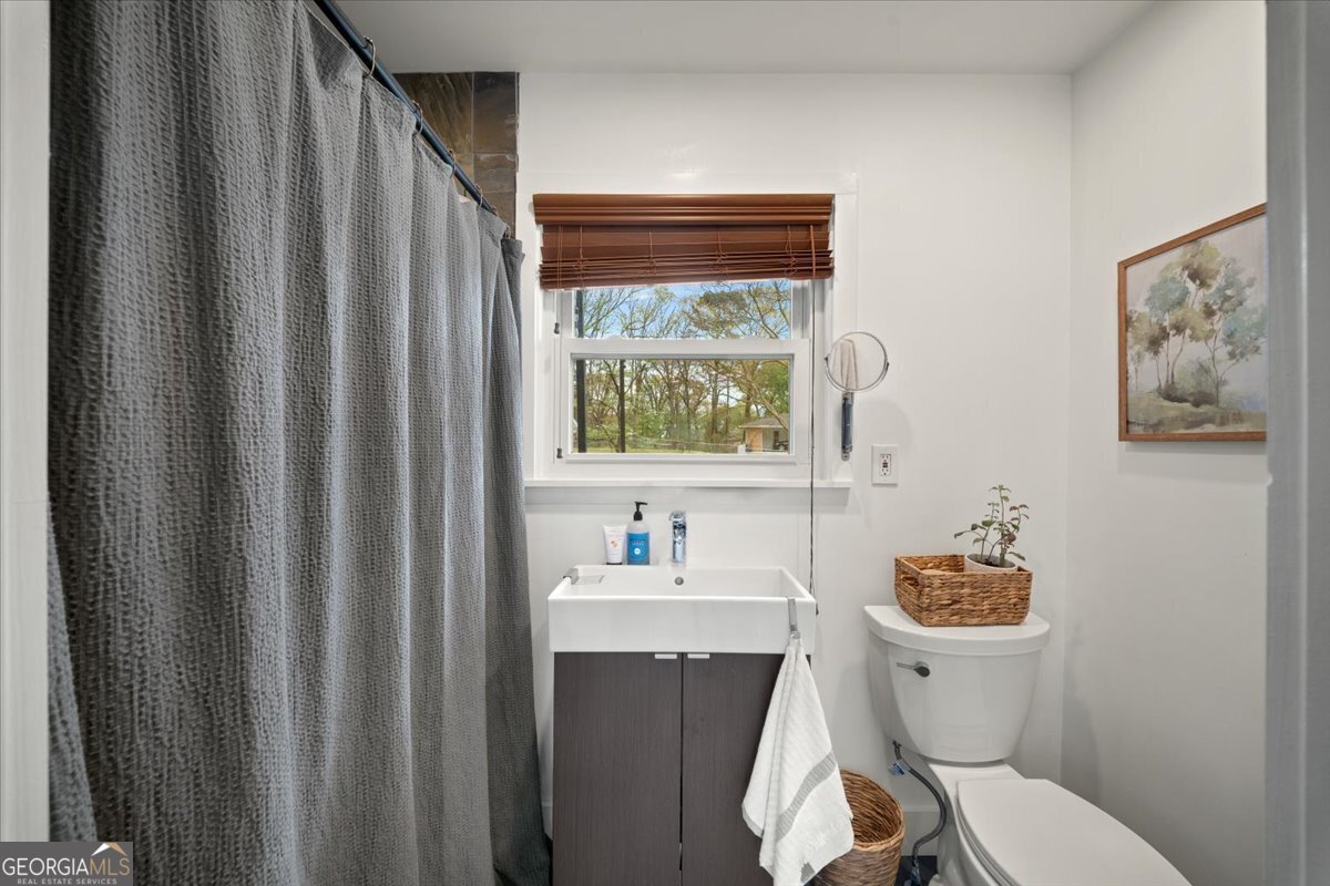 2317 Elmwood Circle Atlanta - Photo 13