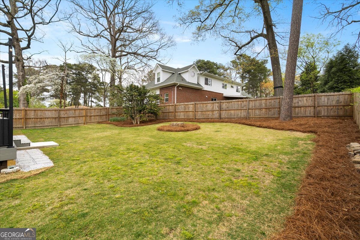 2317 Elmwood Circle Atlanta - Photo 32