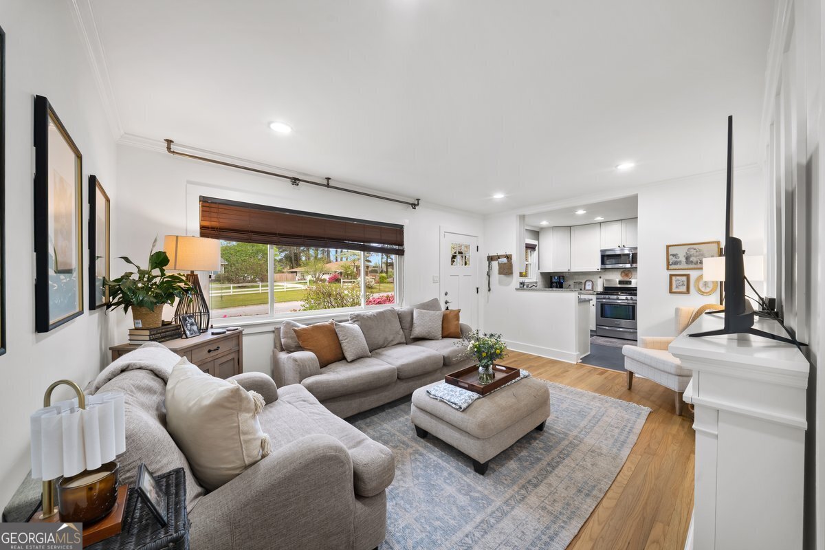 2317 Elmwood Circle Atlanta - Photo 6