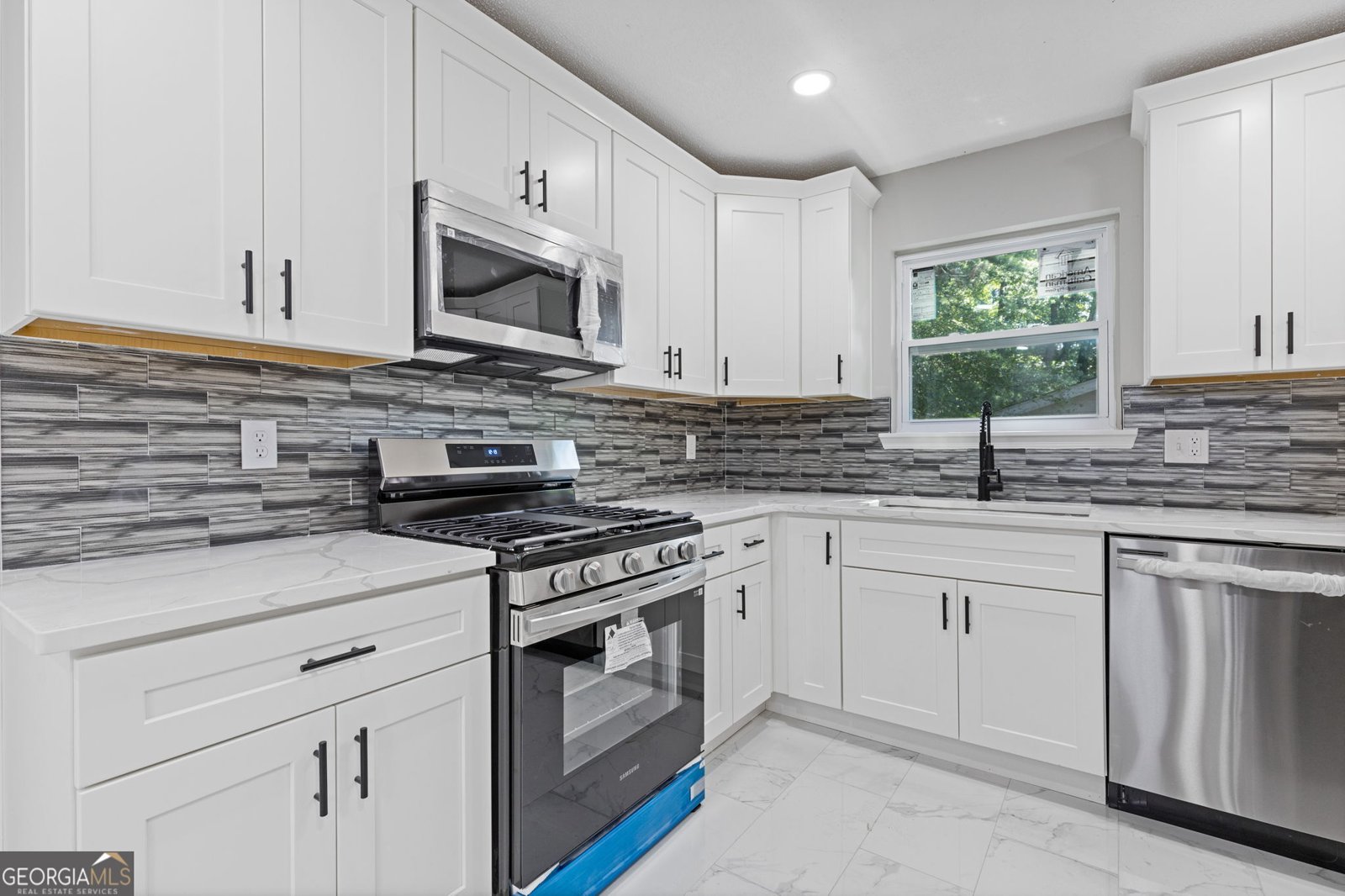 849 Cadet Court Lilburn - Photo 10