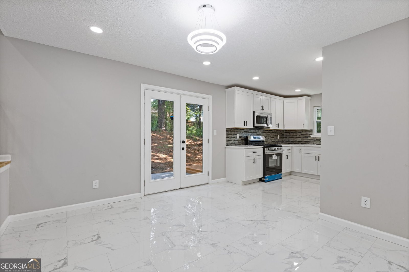 849 Cadet Court Lilburn - Photo 8