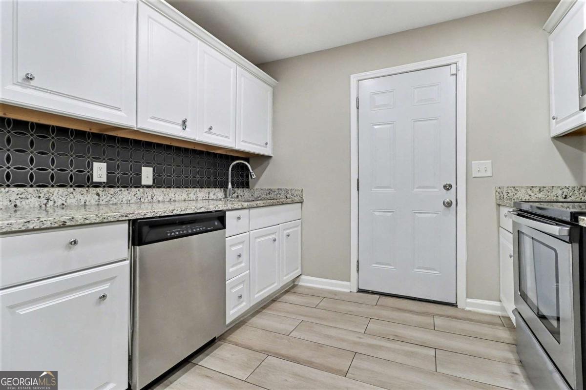 4758 Manse Drive Forest Park - Photo 7