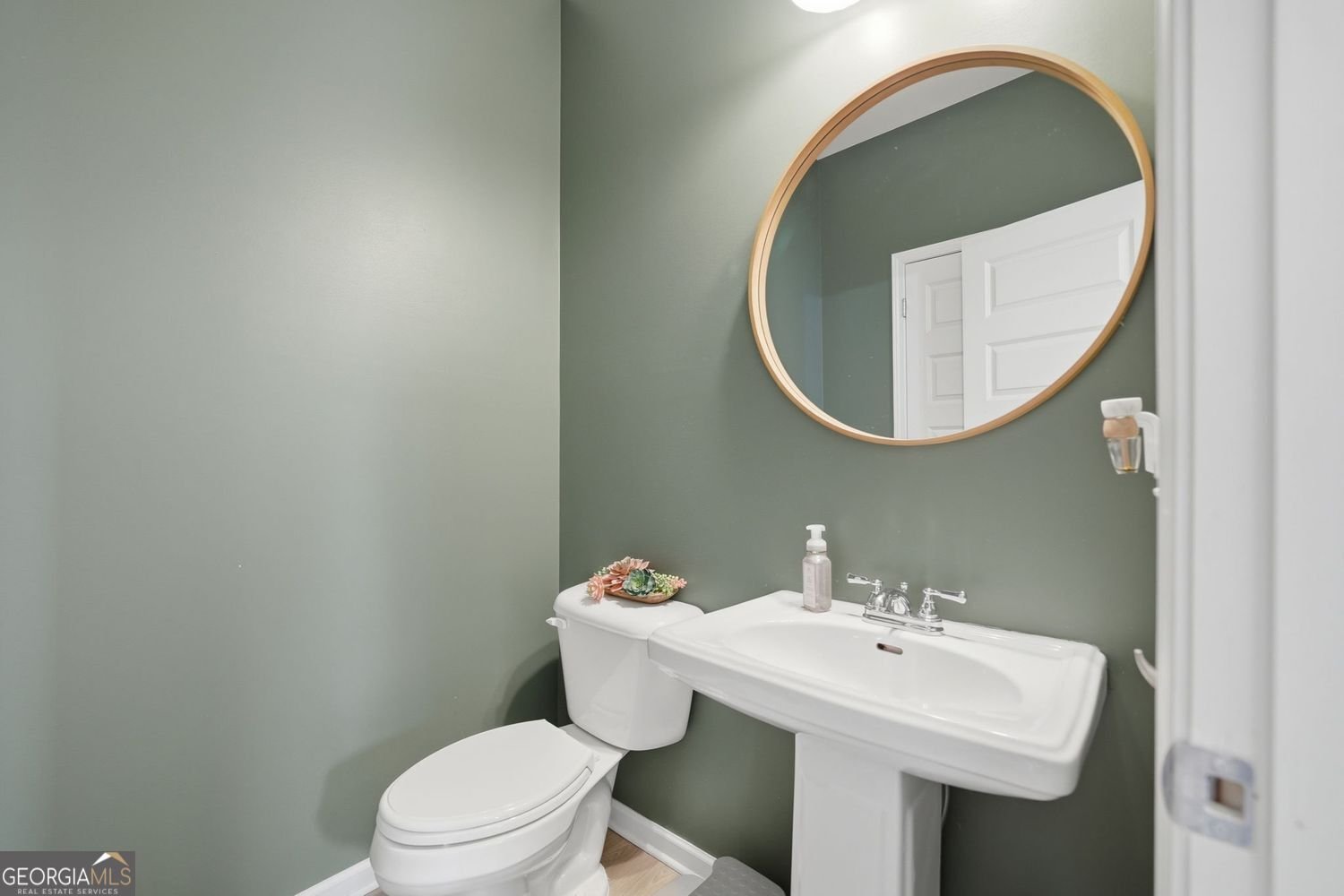 965 Cartersville Street Ball Ground - Photo 18