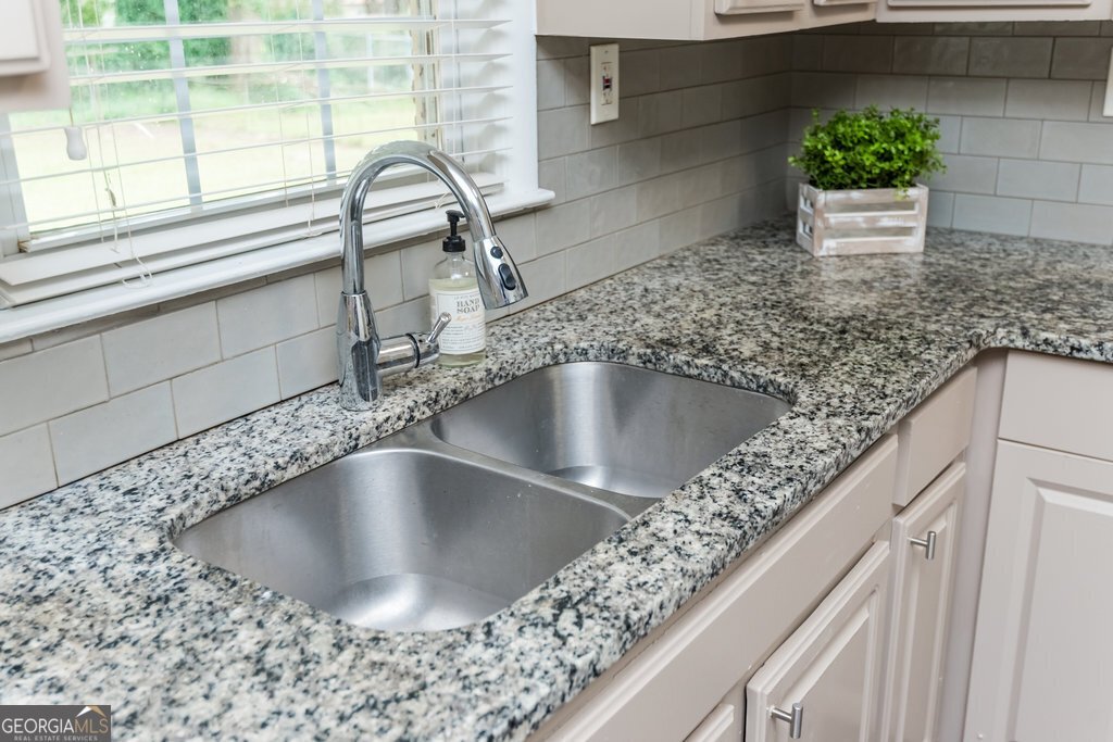 2403 Ousley Court Decatur - Photo 15